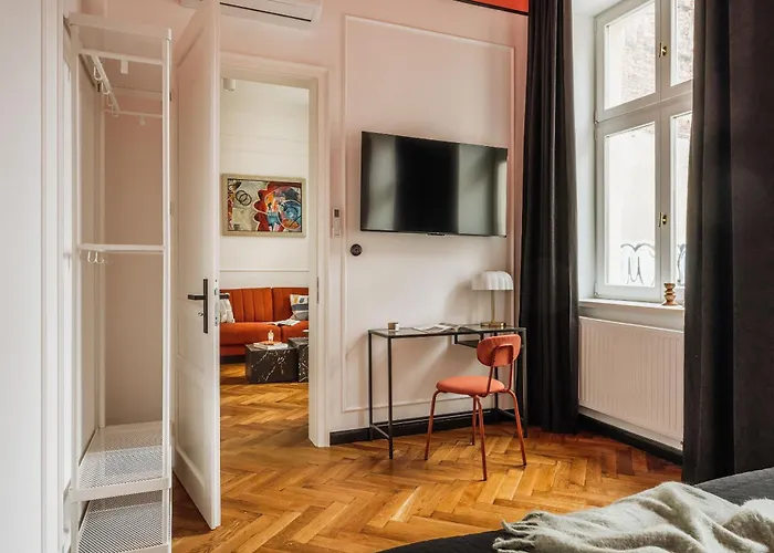 Pinata - Orzeszkowej 8